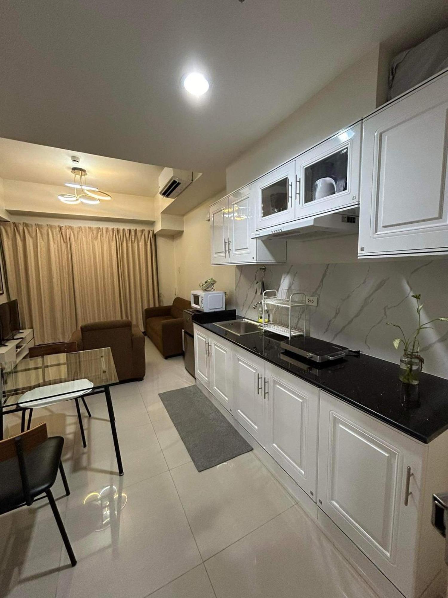 Inspiria Aparthotel Davao City Exterior foto