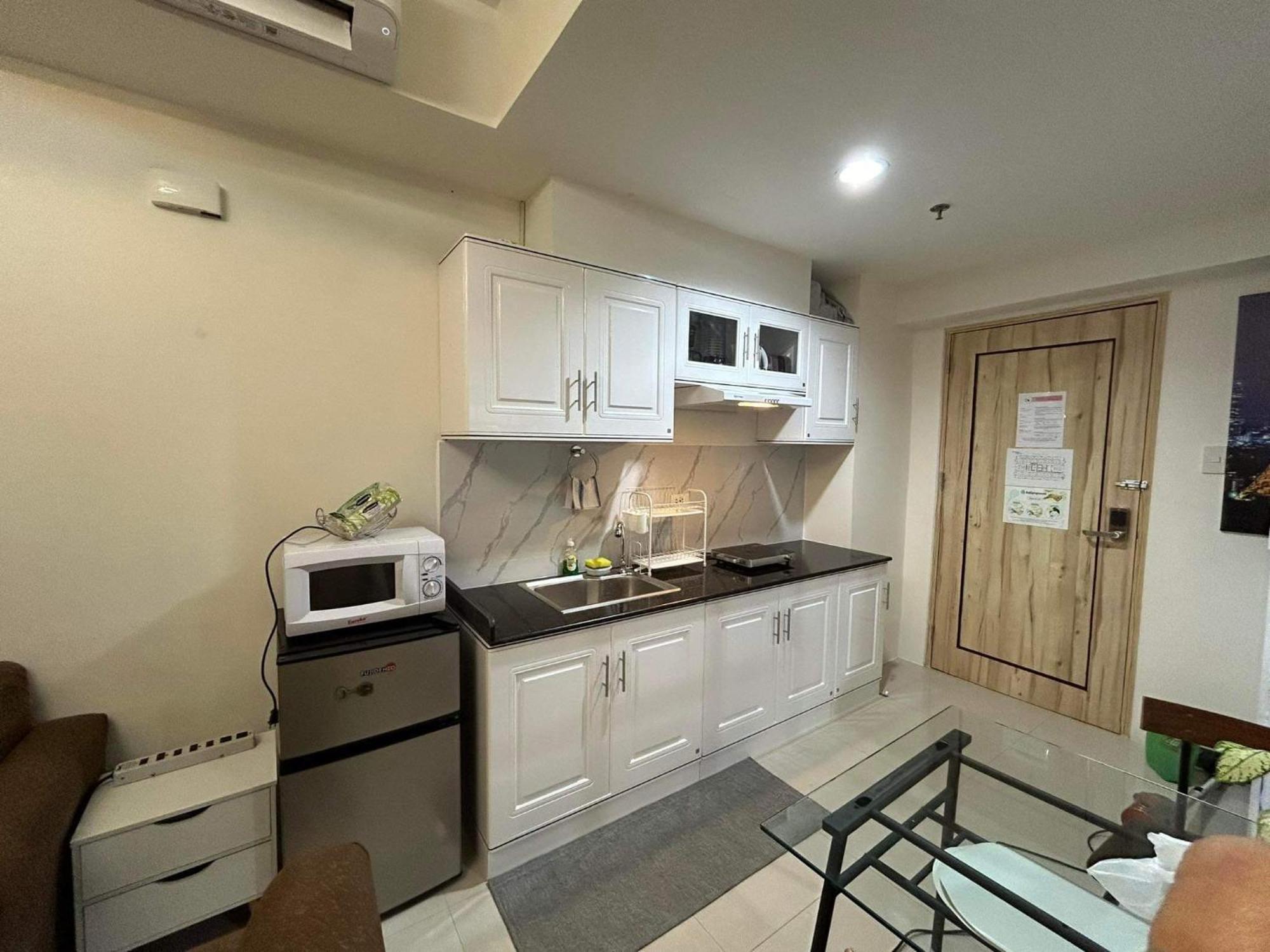 Inspiria Aparthotel Davao City Exterior foto